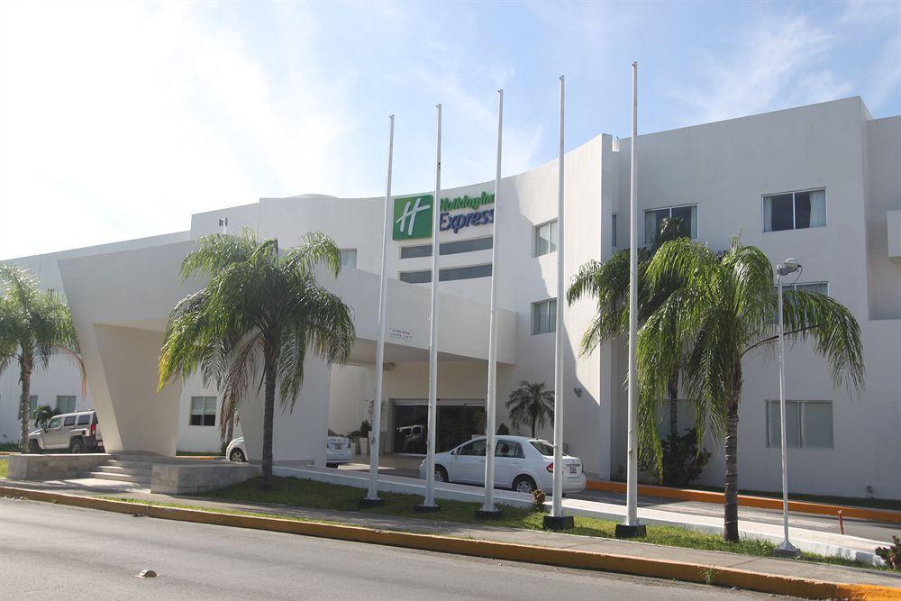 Wyndham Garden Playa Del Carmen Hotell Eksteriør bilde Holiday Inn Express in Mérida, Yucatán, Mexico