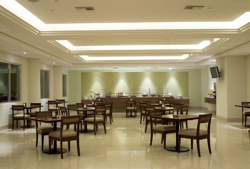 Wyndham Garden Playa Del Carmen Hotell Eksteriør bilde The lounge at the airport